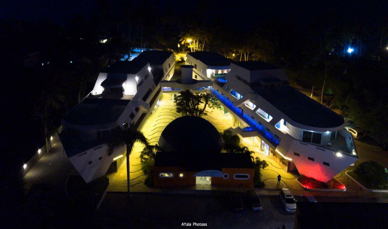 Puerto Plaza ลาสแตร์เรนาส ภายนอก รูปภาพ
